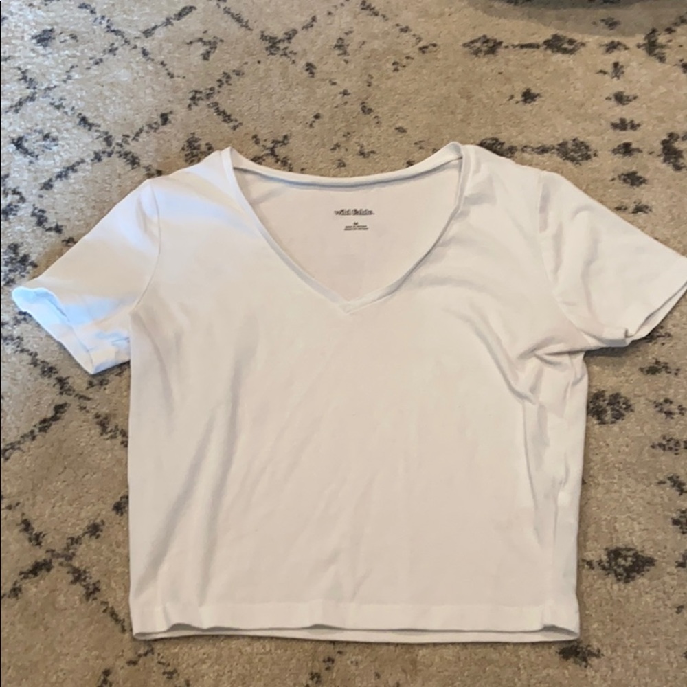 White v-neck crop top